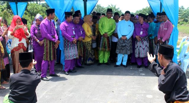 Andi Rachman Buka Kenduri Melayu